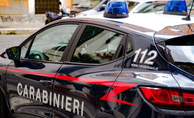 Carabinieri auto