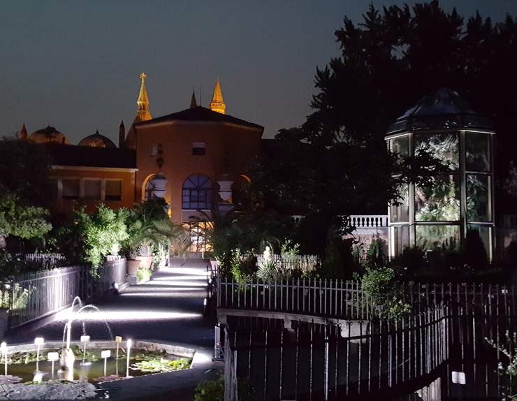 Orto Botanico di Padova di notte