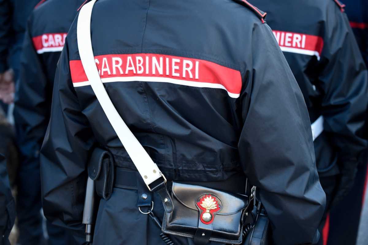 carabinieri in servizio